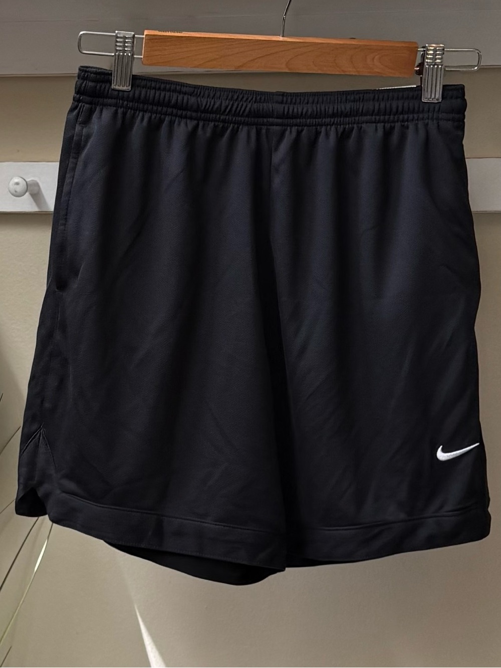 Nike Black NWT Loose Dry Fit Basketball Shorts Boys Large
